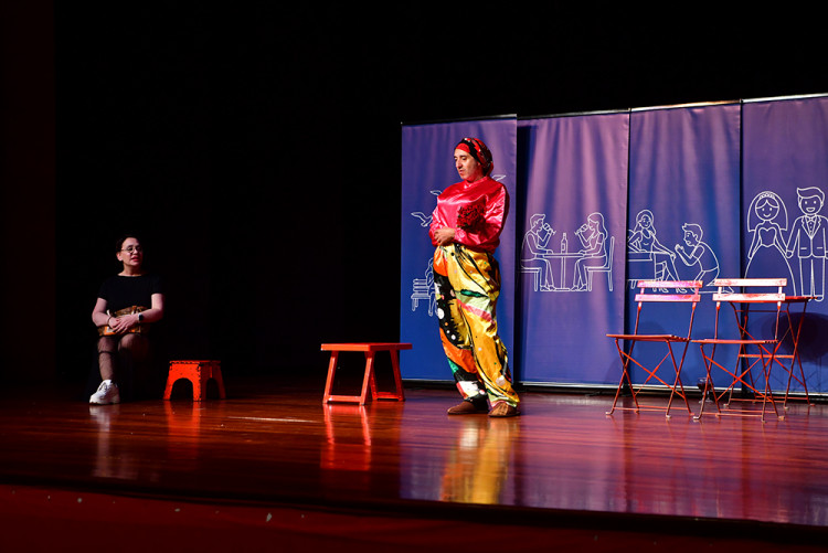 “Seninle Evlenir miyim?” Tiyatro Oyunu Sanatseverlerle Buluştu